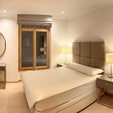 Luxury Apartment, Panoramic Mountain Views, 5 Star Facilities - 3 Bedroom * Château-d'Oex