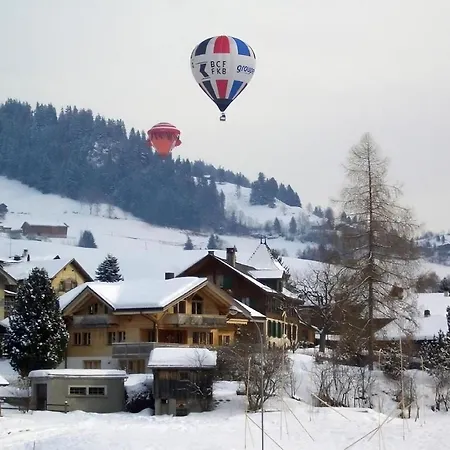 Luxury Apartment, Panoramic Mountain Views, 5 Star Facilities - 3 Bedroom Apartment