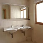 Luxury Apartment, Panoramic Mountain Views, 5 Star Facilities - 3 Bedroom