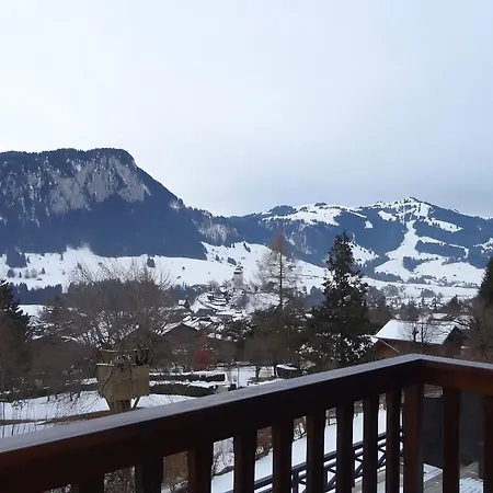 Luxury Apartment, Panoramic Mountain Views, 5 Star Facilities - 3 Bedroom * Chateau-d'Oex