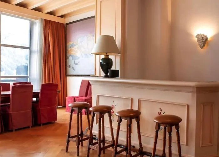 Luxury Apartment, Panoramic Mountain Views, 5 Star Facilities - 3 Bedroom *