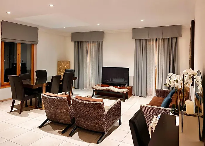 Luxury Apartment, Panoramic Mountain Views, 5 Star Facilities - 3 Bedroom Appartamento