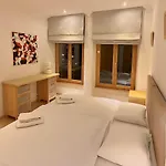 Luxury Apartment, Panoramic Mountain Views, 5 Star Facilities - 3 Bedroom Apartmán *